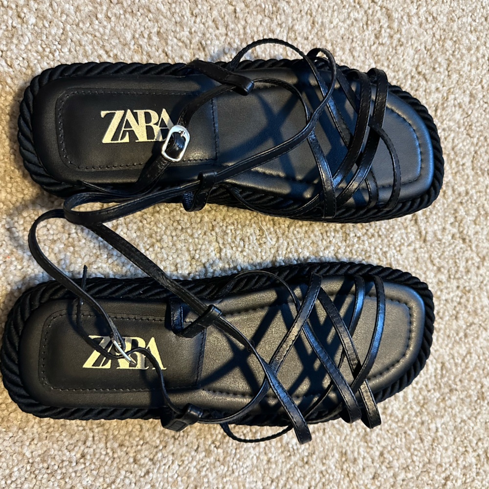 Zara Black Strappy Sandals Modern Minimalist Design